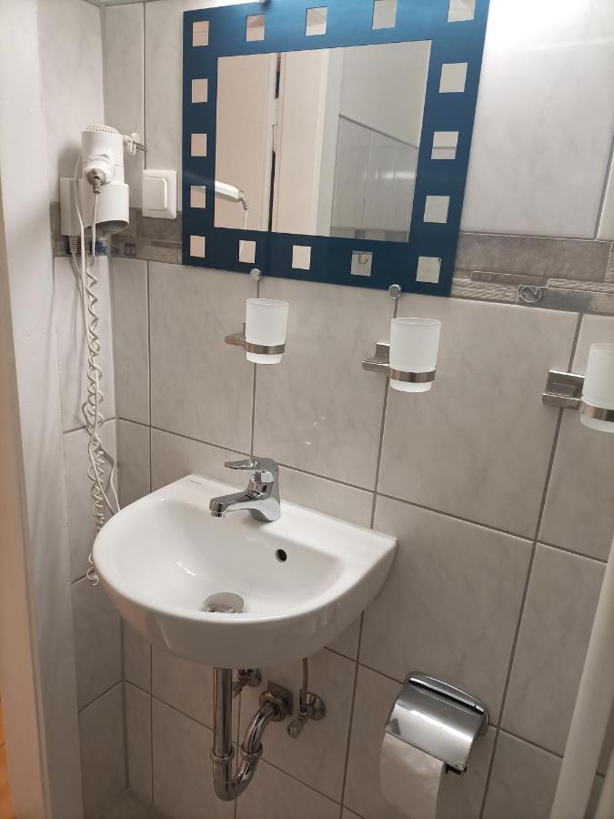 Ferienwohnung Ulmenstrasse 브레머하펜 외부 사진